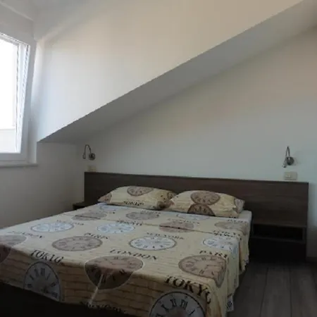 Apartament Mali Val *