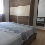 Mali Val شقة