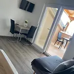 Mali Val شقة *