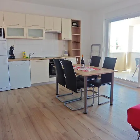 Mali Val Apartmán