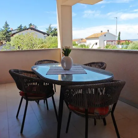 Apartament Mali Val