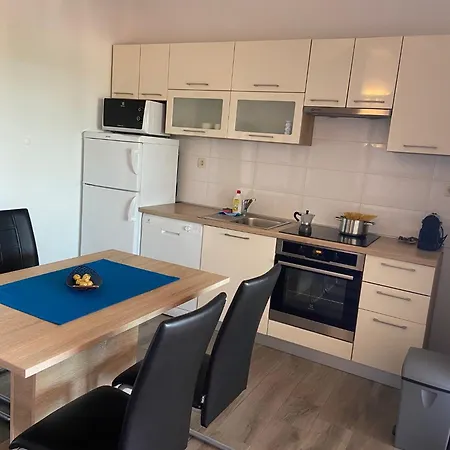 Mali Val Apartmán *