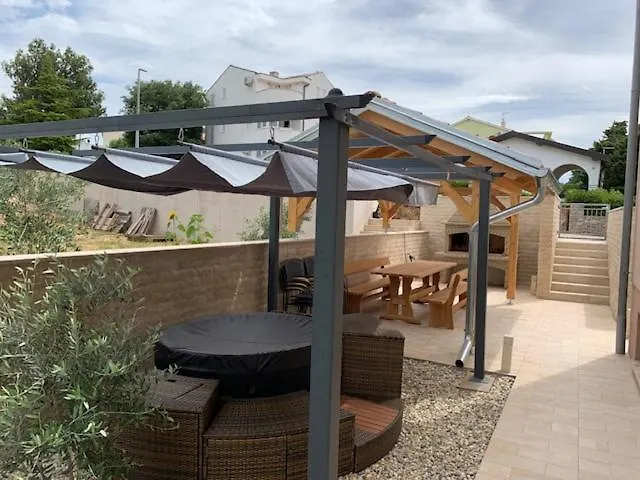 Mali Val Apartamento Punat