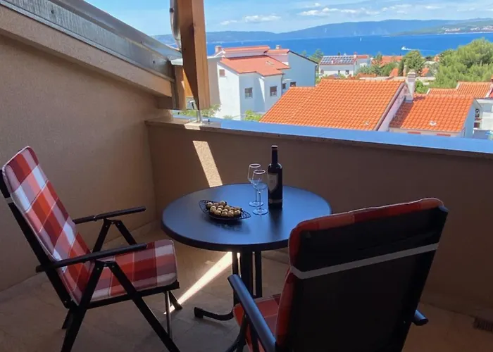 Mali Val Apartment Punat